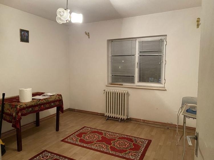 Apartament cu 4 camere decomandat în Ultracentral
