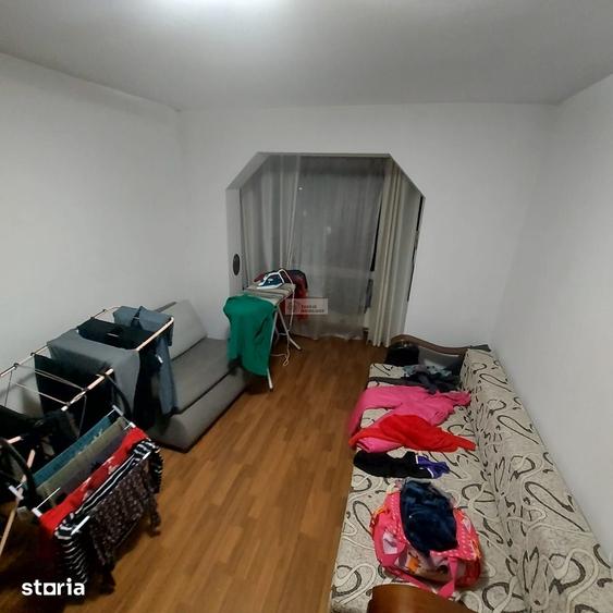Apartament cu 4 camere decomandat în Autogară