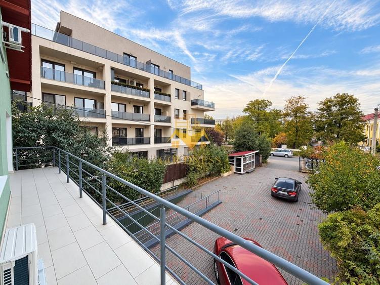 Apartament cu 2 camere semidecomandat, mobilat în Mărăști