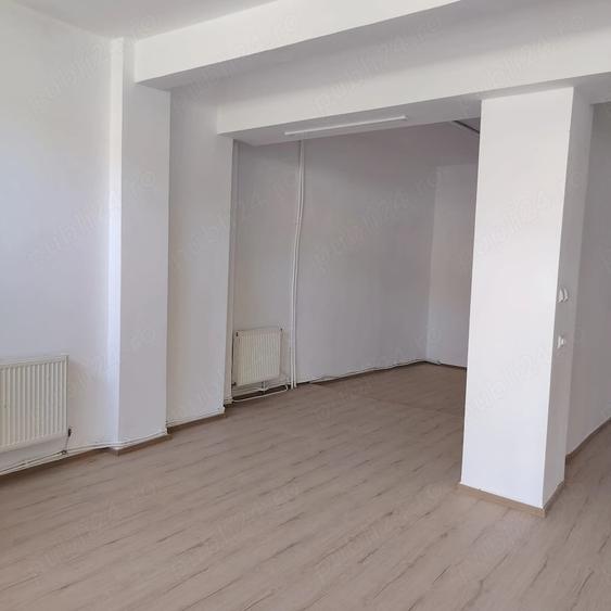 Spațiu comercial, de 120 mp, în Central