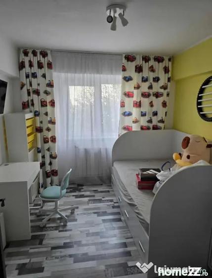 Apartament cu 3 camere decomandat în Gării