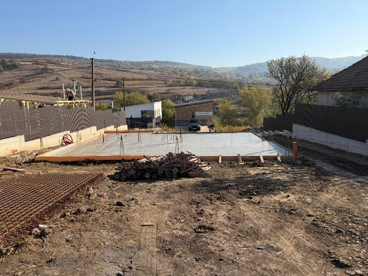 Casă individuală cu 5 camere cu Canalizare în Popești