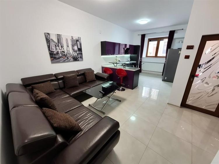 Apartament cu 2 camere semidecomandat în Apollo