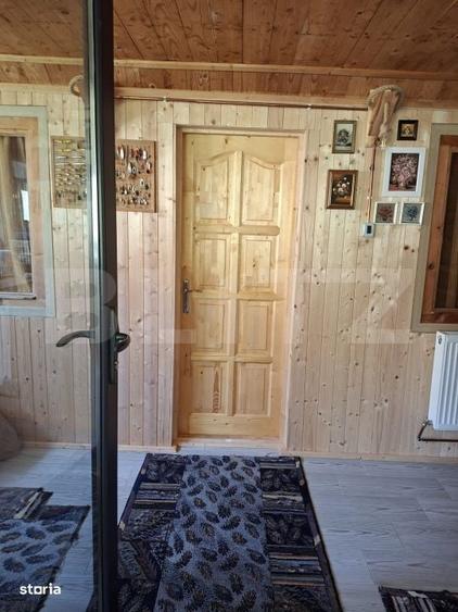 Casă cu 4 camere în Lăpuștești