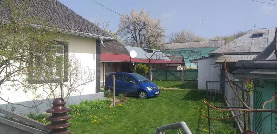 Casă cu 3 camere cu Teren 4000 Mp în Dolhești
