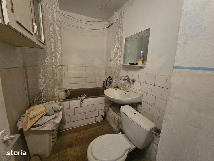Apartament cu 2 camere decomandat în Carpați 2
