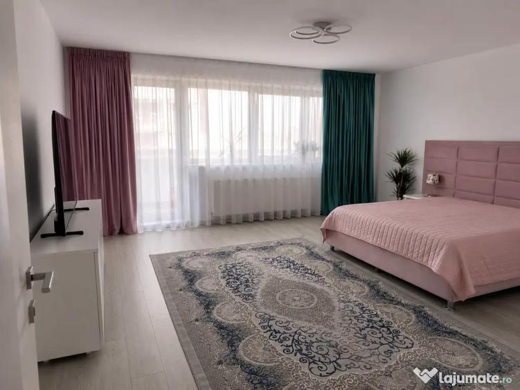 Garsonieră decomandată în Central
