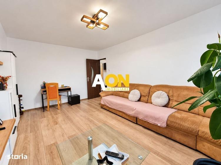 Apartament cu 3 camere decomandat în Cetate