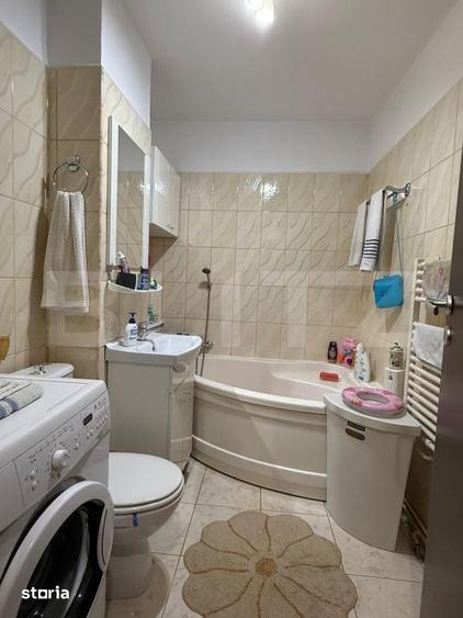 Apartament cu 2 camere decomandat, mobilat în Est