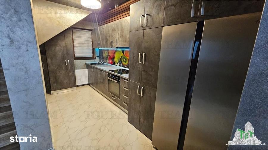 Casă cu 6 camere cu Teren 606 Mp în Valu lui Traian