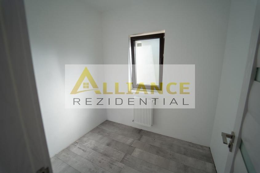 Casă individuală cu 5 camere cu Canalizare în Berceni