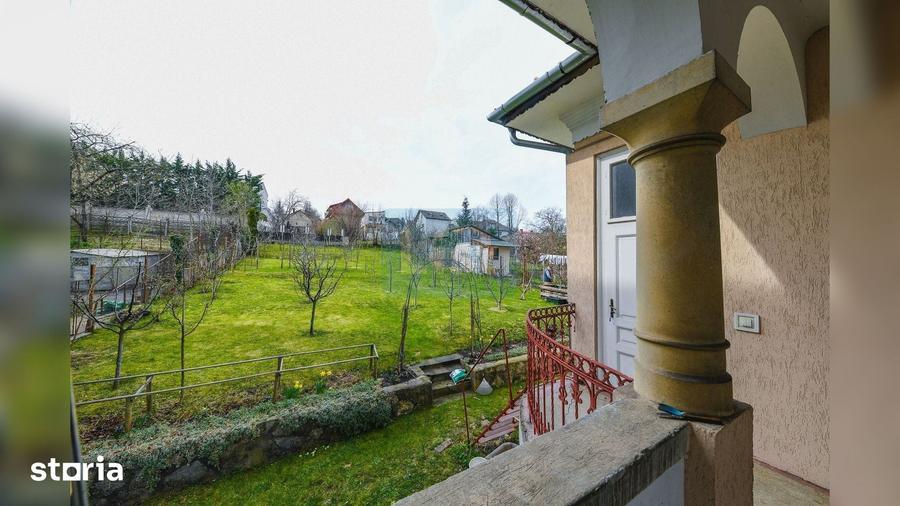Casă cu 5 camere cu Teren 867 Mp în Andrei Mureșanu