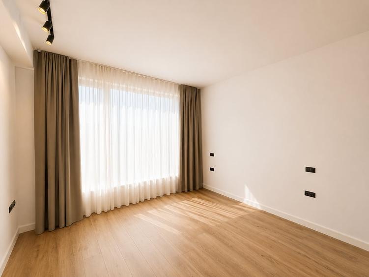 Casă cu Teren 300 Mp în Tunari