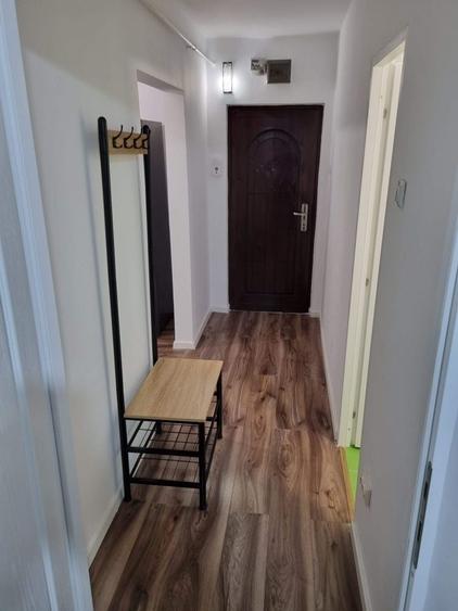 Apartament cu 2 camere decomandat în Piața Unirii