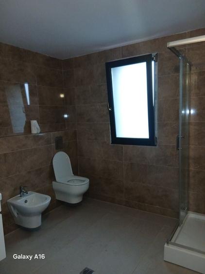 Casă cu 4 camere în Dancu