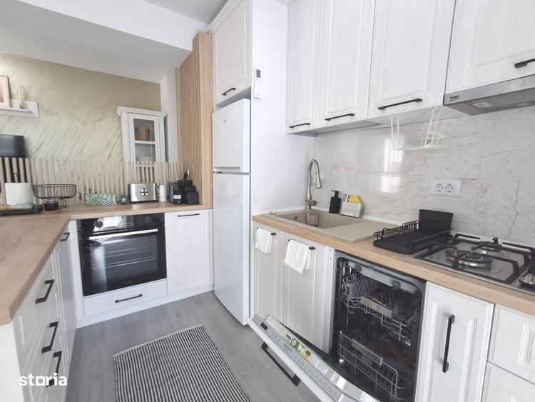 Apartament cu 3 camere decomandat în Central