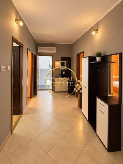 Apartament cu 4 camere decomandat în Viile Noi