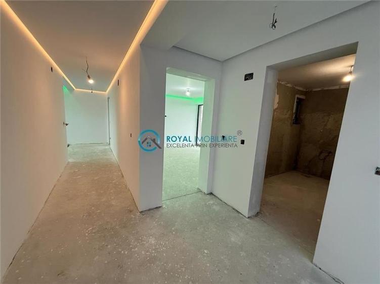 Casă individuală cu 5 camere cu Teren 704 Mp în Strejnicu