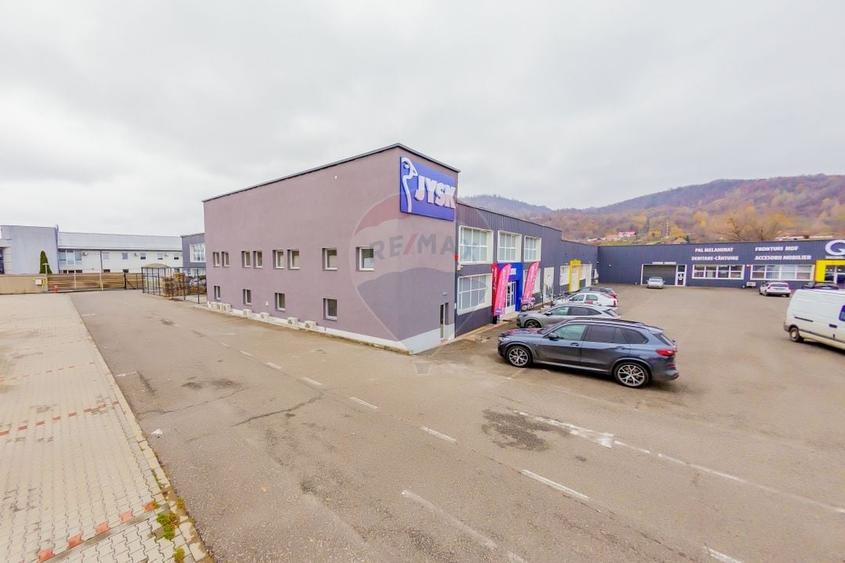 Birou, de 80 mp, în Orașul Vechi
