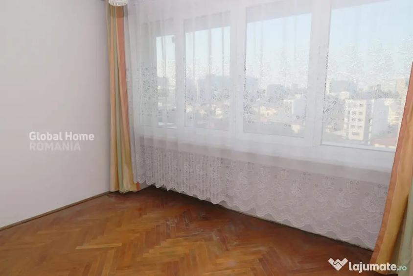 Apartament cu 3 camere semidecomandat în 1 Mai