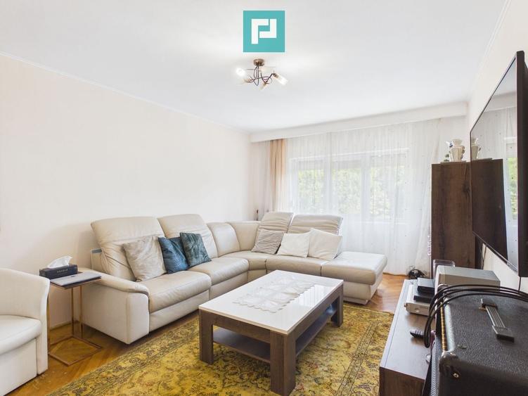 Apartament cu 3 camere decomandat în Decebal