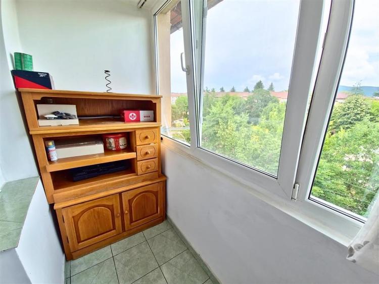 Apartament cu 2 camere semidecomandat, mobilat în Nord