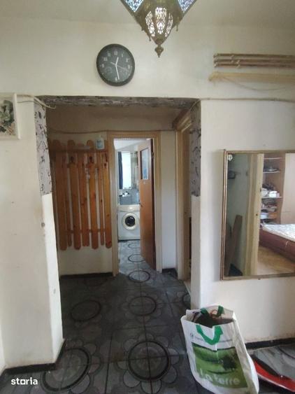 Apartament cu 3 camere decomandat în Aleea Trandafirilor