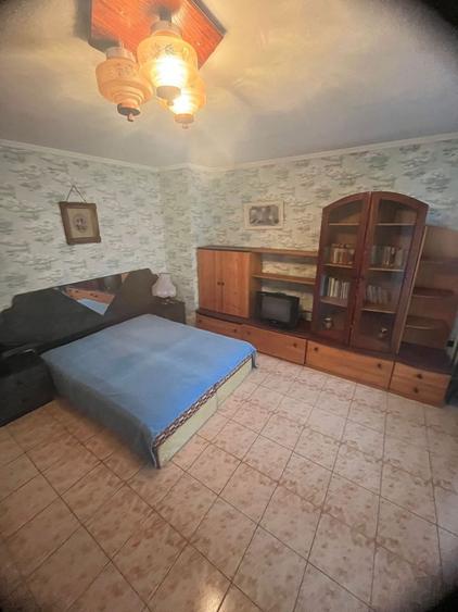 Casă individuală cu 9 camere cu Canalizare în Agigea
