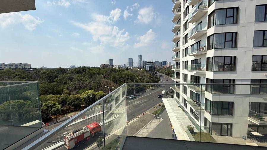 Apartament cu 3 camere semidecomandat, mobilat în Floreasca