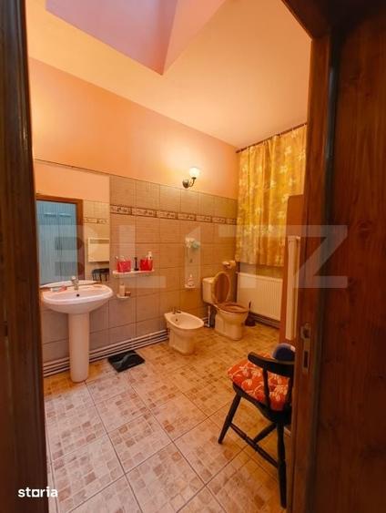Casă cu 5 camere semidecomandat cu Teren 473 Mp în Ultracentral