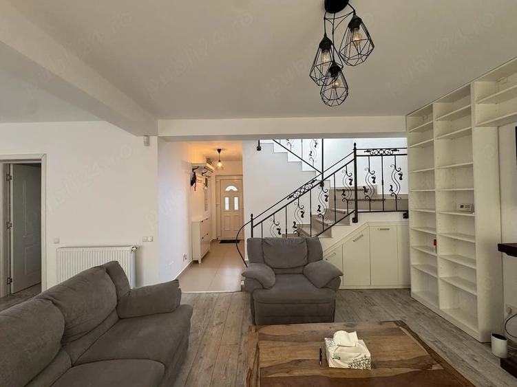 Casă cu 4 camere cu Teren 550 Mp în Crevedia