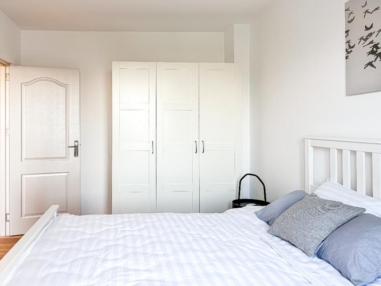 Apartament cu 3 camere în P-ța Romană