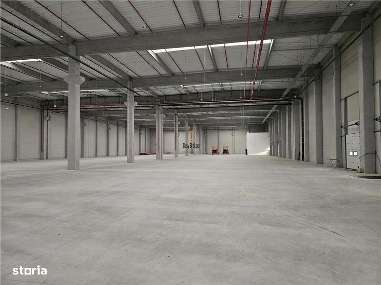 Spațiu comercial, de 1,800 mp, în Criș