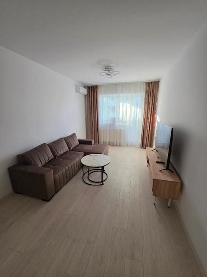 Apartament cu 2 camere decomandat în Militari