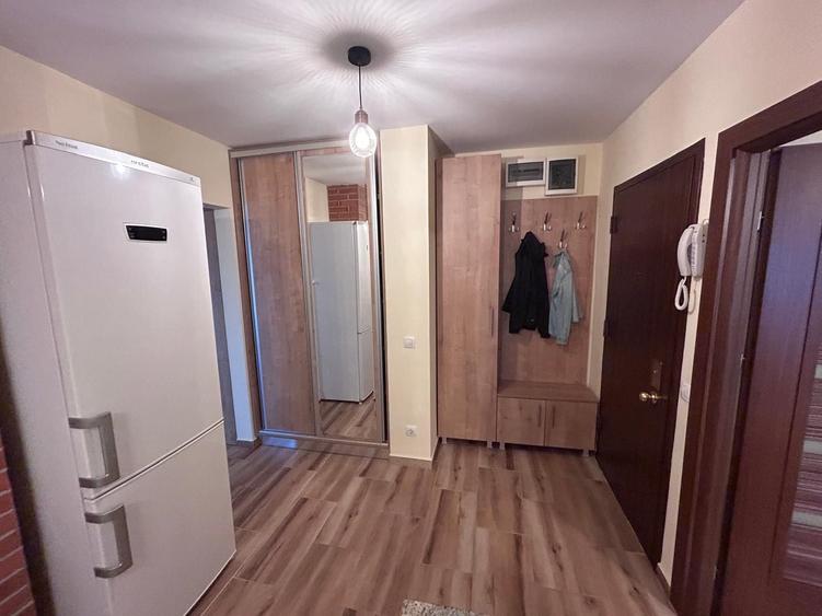 Apartament cu 2 camere decomandat în Lotus