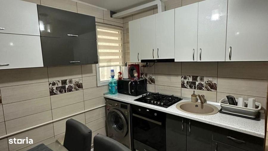 Apartament cu 2 camere decomandat în Drumul Taberei — fotografia 1