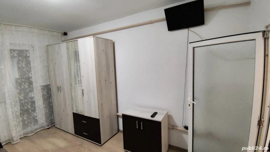 Garsonieră decomandată în Războieni