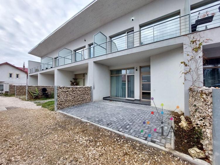 Apartament cu 2 camere decomandat, mobilat în Brașovul Vechi