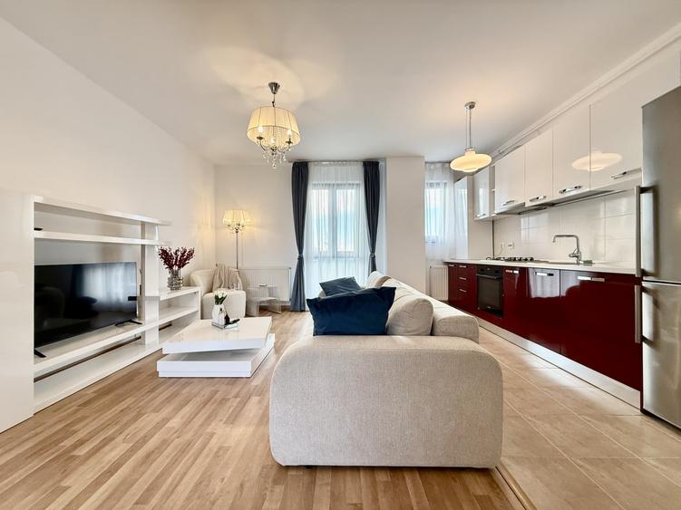 Apartament cu 3 camere decomandat, mobilat în Băneasa