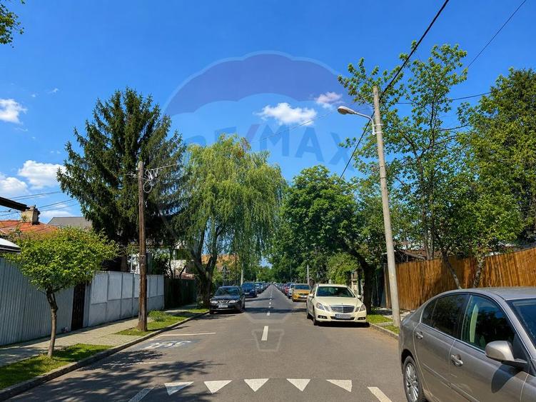 Casă individuală cu 5 camere cu Teren 484 Mp în Bucureștii Noi