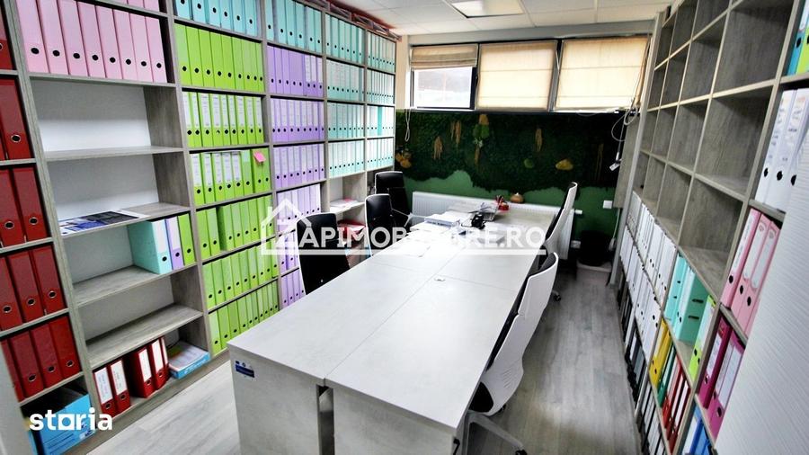 Spațiu comercial, de 220 mp, în Central