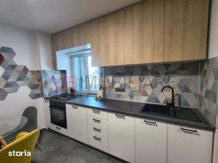 Apartament cu 2 camere semidecomandat în Tei