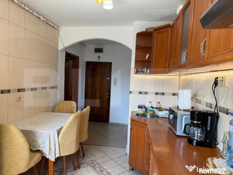 Apartament cu 4 camere decomandat în Aurel Vlaicu