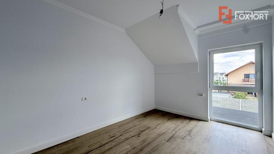 Casă cu 4 camere cu Teren 300 Mp în Urseni