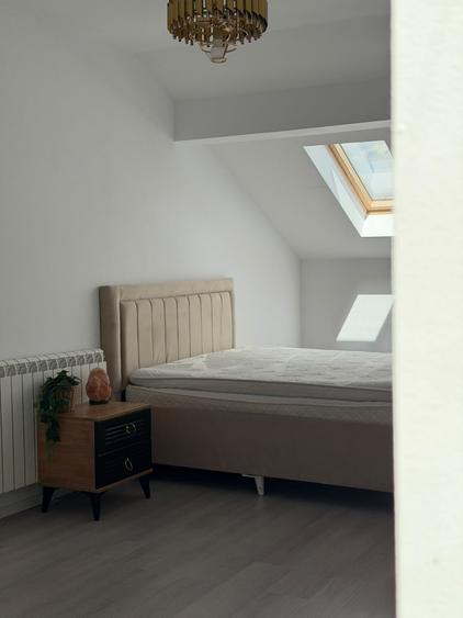 Duplex cu 5 camere cu Canalizare în Otopeni