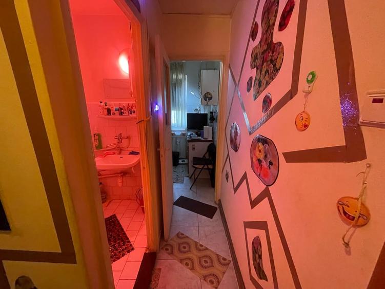 Garsonieră decomandată în Soarelui
