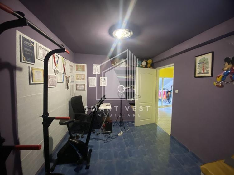 Apartament cu 4 camere decomandat, mobilat în Central