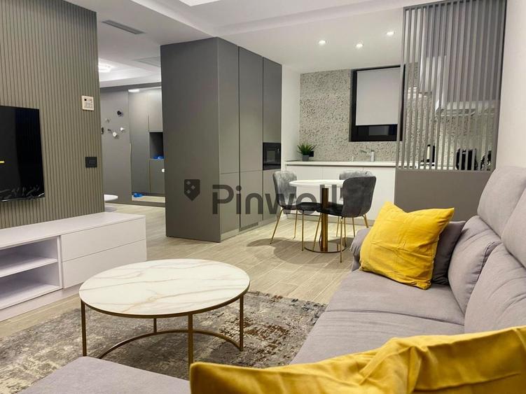 Apartament cu 2 camere semidecomandat, mobilat în Herăstrău