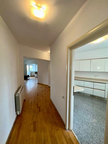 Apartament cu 5 camere, mobilat în Unirii
