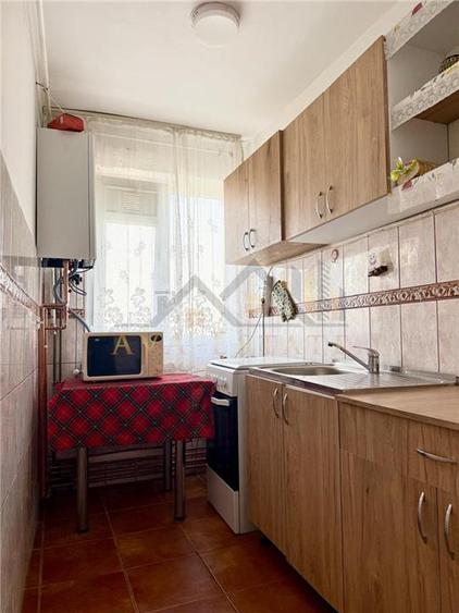 Apartament 2 camere, Et.3, 40 mp - Calea Martirilor - 10